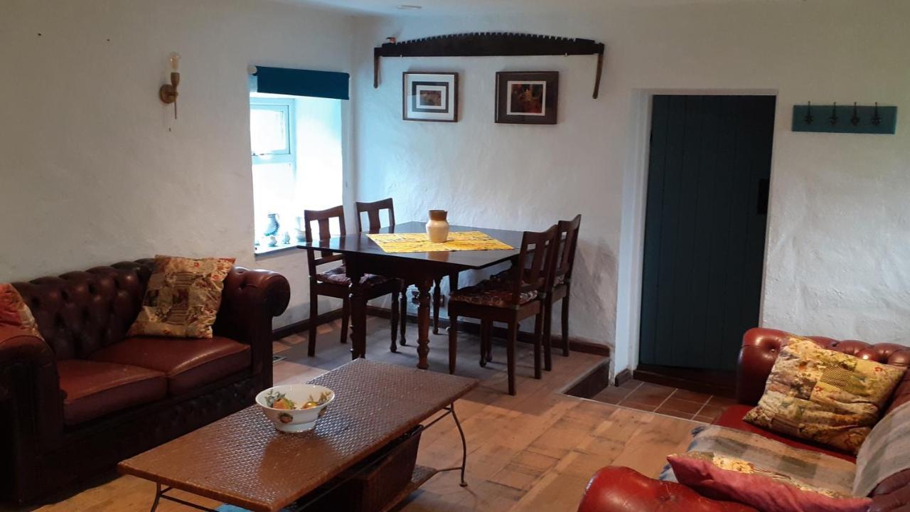 The Rockhouse - Cosy Stone Built Thatch Cottage Dungloe Exterior foto